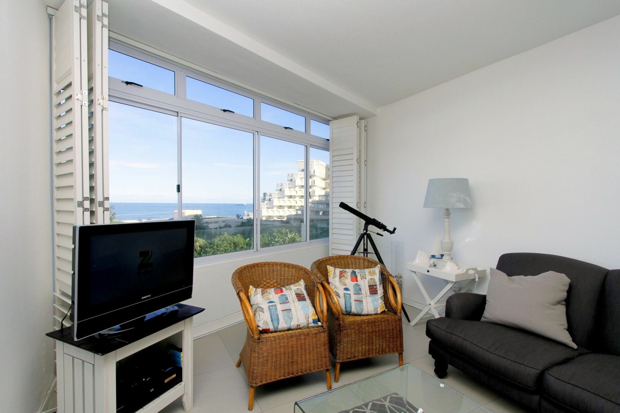 34 Sea Lodge - By Stay In Umhlanga Durban Exterior photo